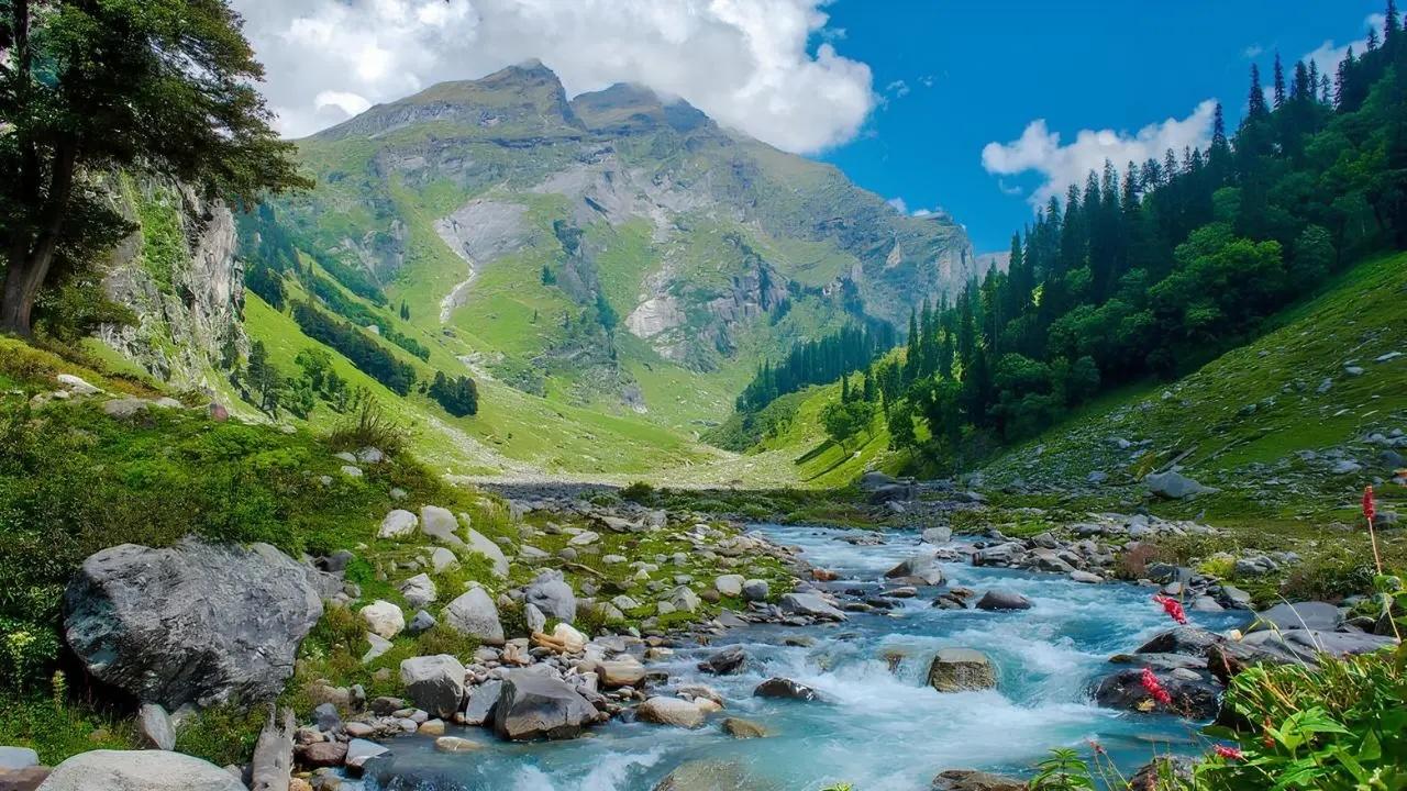 Hamta Pass Trek